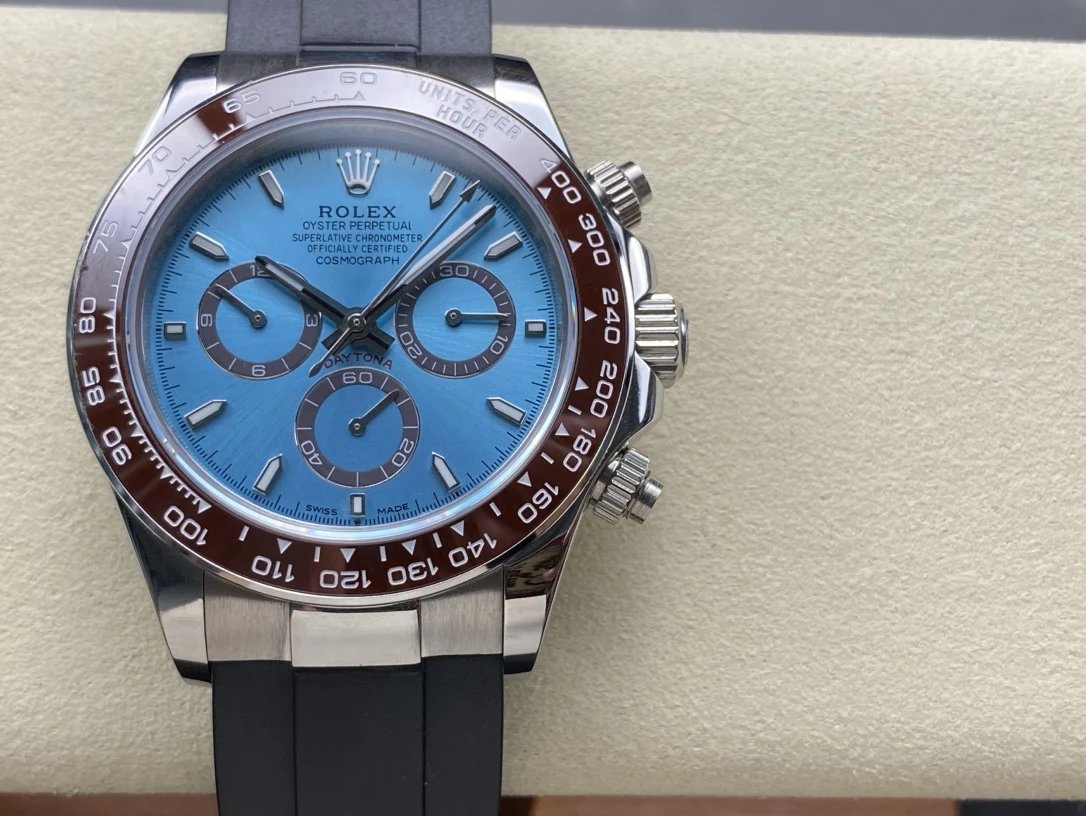 Rolex Cosmograph Daytona Chronograaf horloge met lichtblauwe wijzerplaat