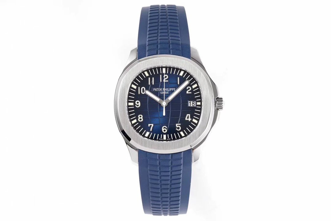 Patek Philippe horloge met blauwe wijzerplaat en blauwe rubberen band