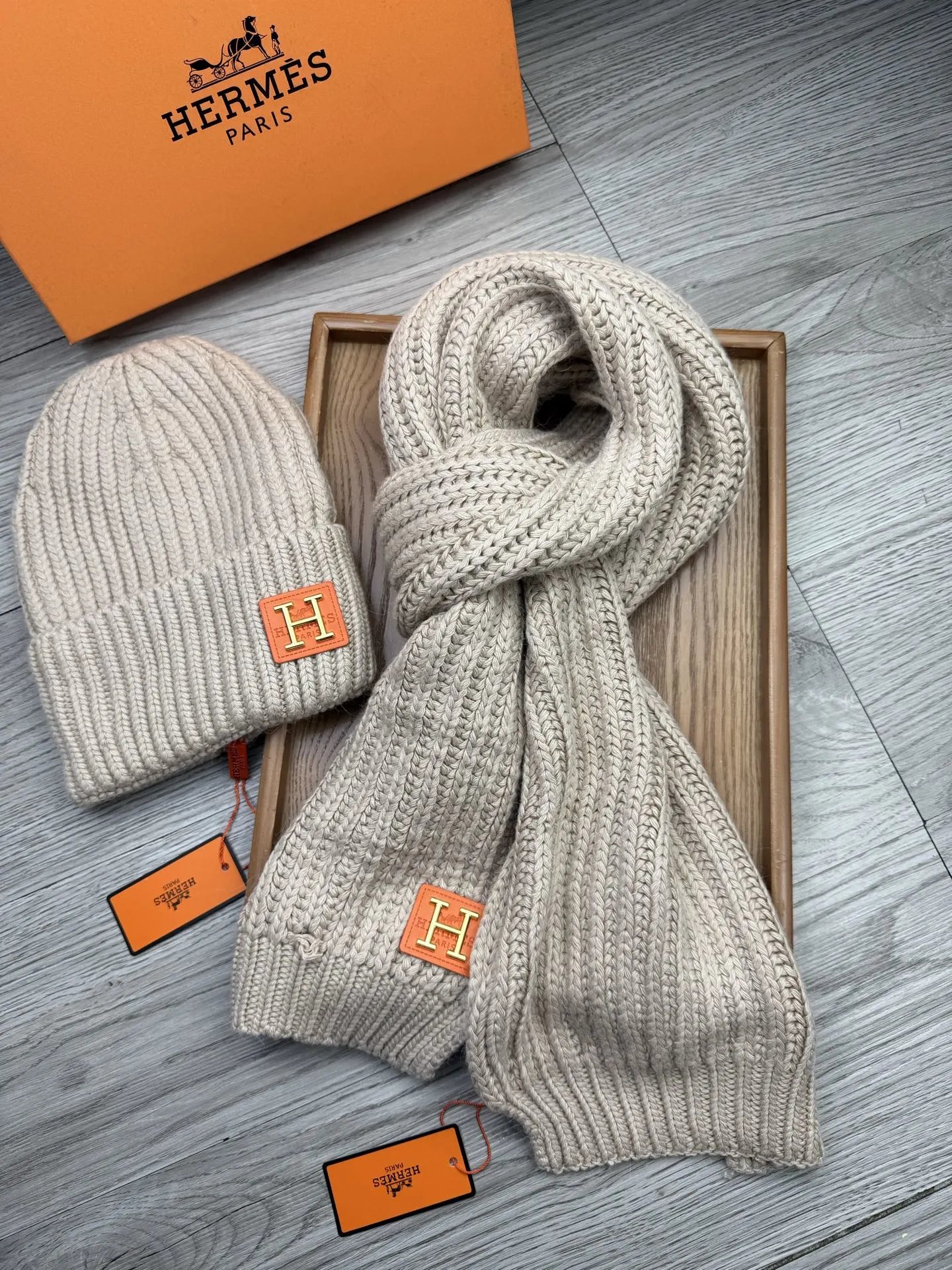 Hermes Wool Rabbit Fur Scarf & Hat Set Ver.C — Photo 6