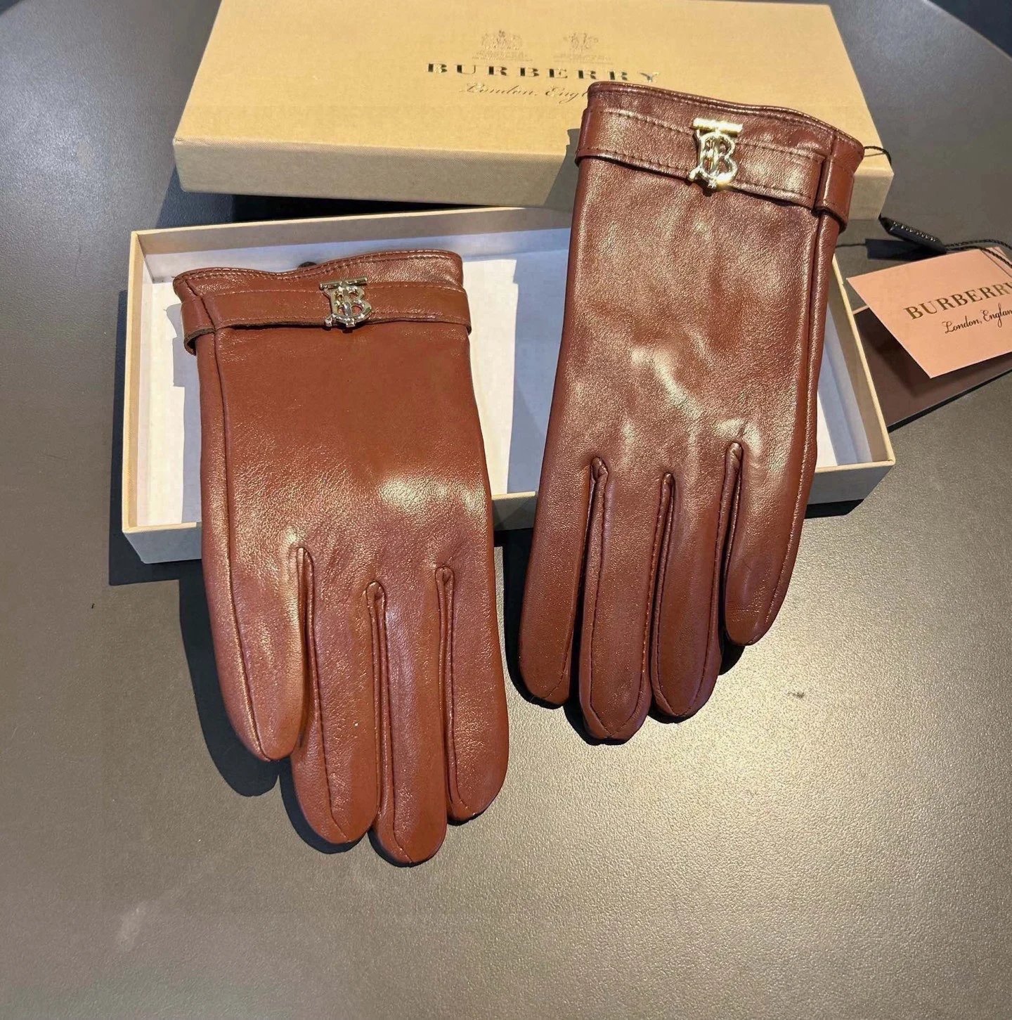 Burberry Lambskin Thermal Gloves Ver.F — Photo 5