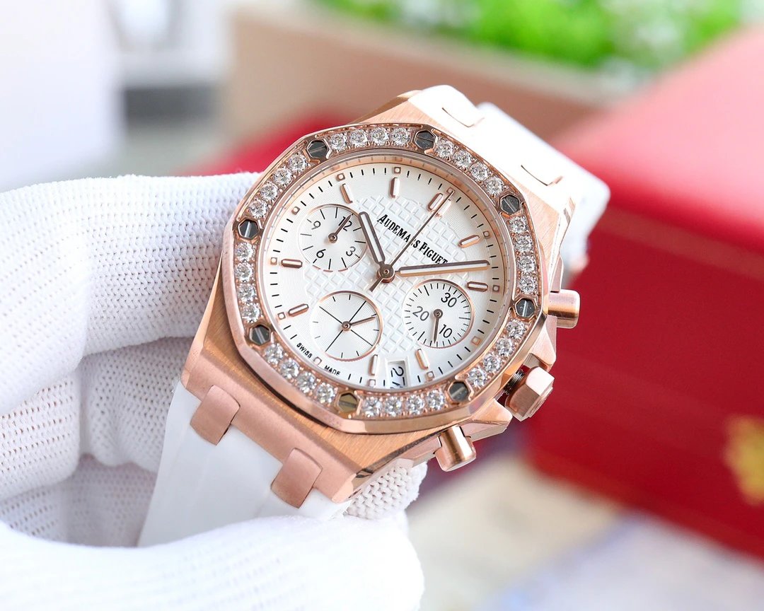 Audemars Piguet Royal Oak Offshore Quartz Ladies Watch 37mm — photo 7