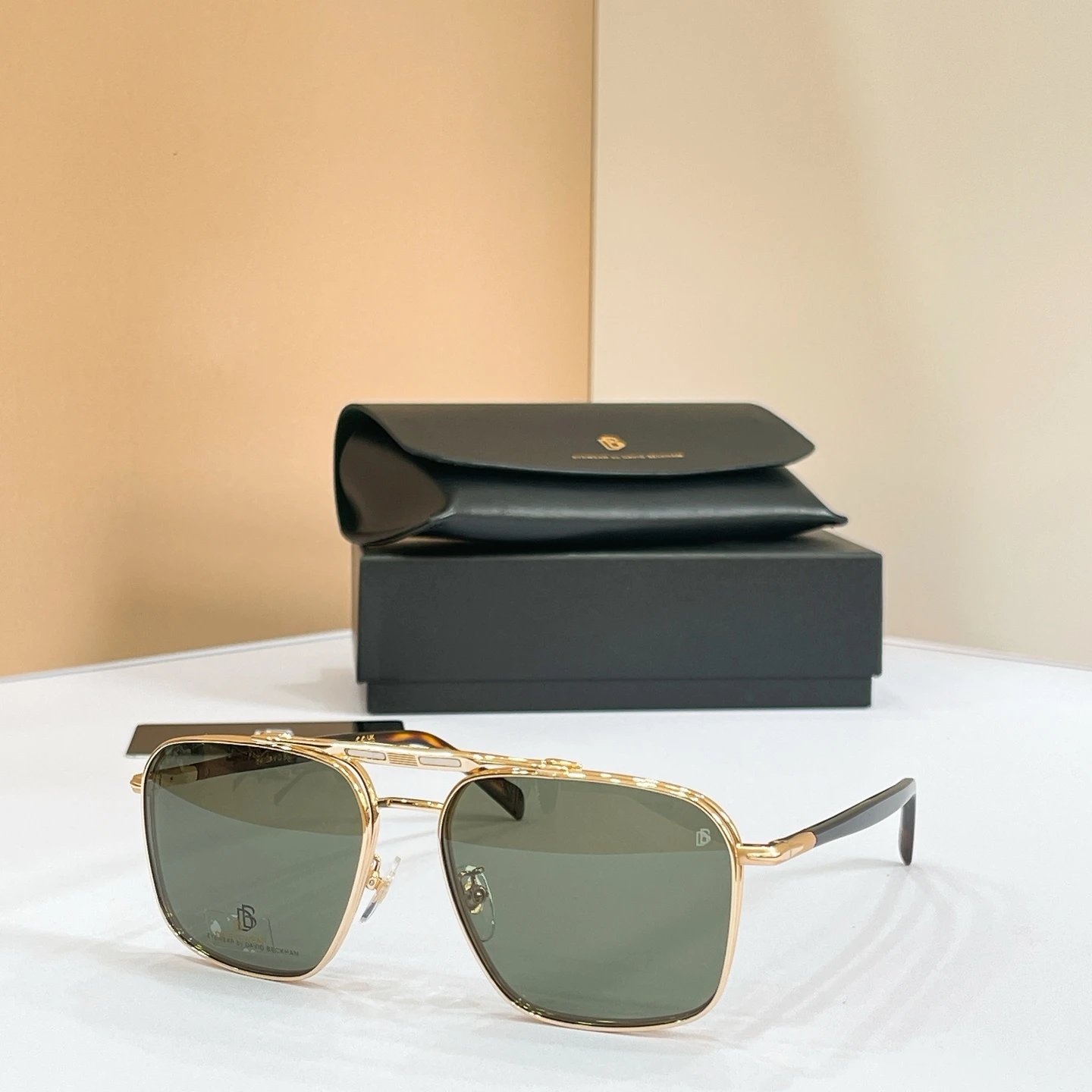 David Beckham DB 1187 Sunglasses Ver.B — photo 3