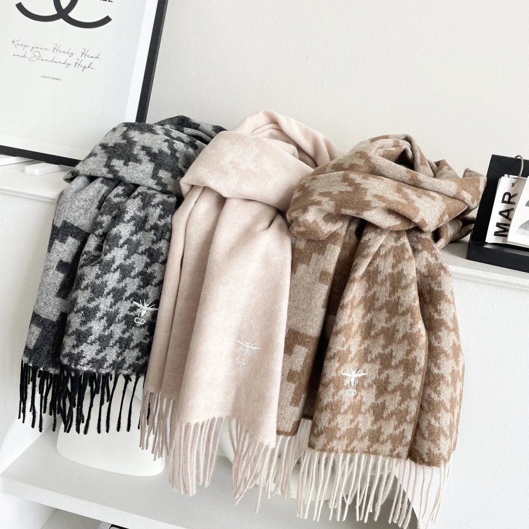 Dior Scarf Ver.E — Photo 2