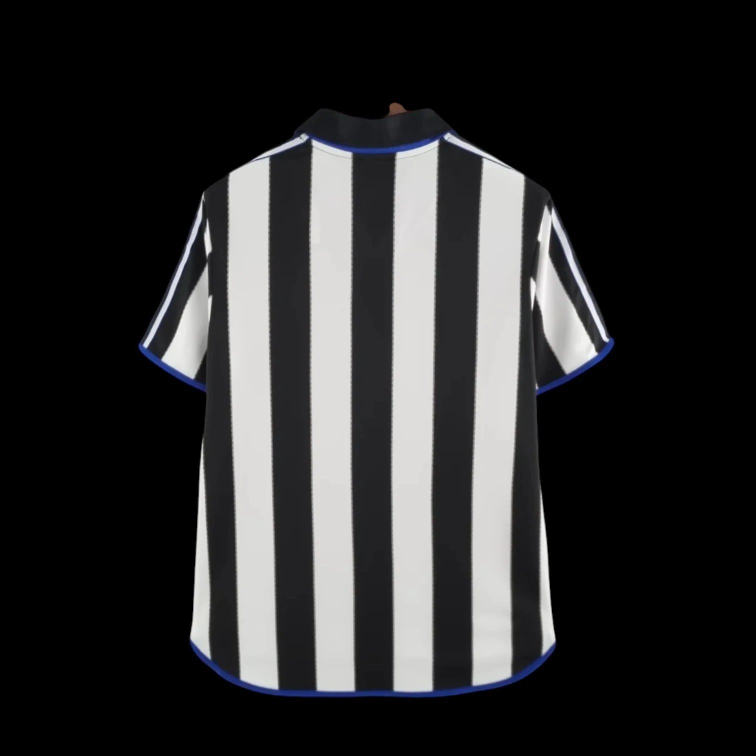 Newcastle United 00/01 Retro Jersey — Photo 2