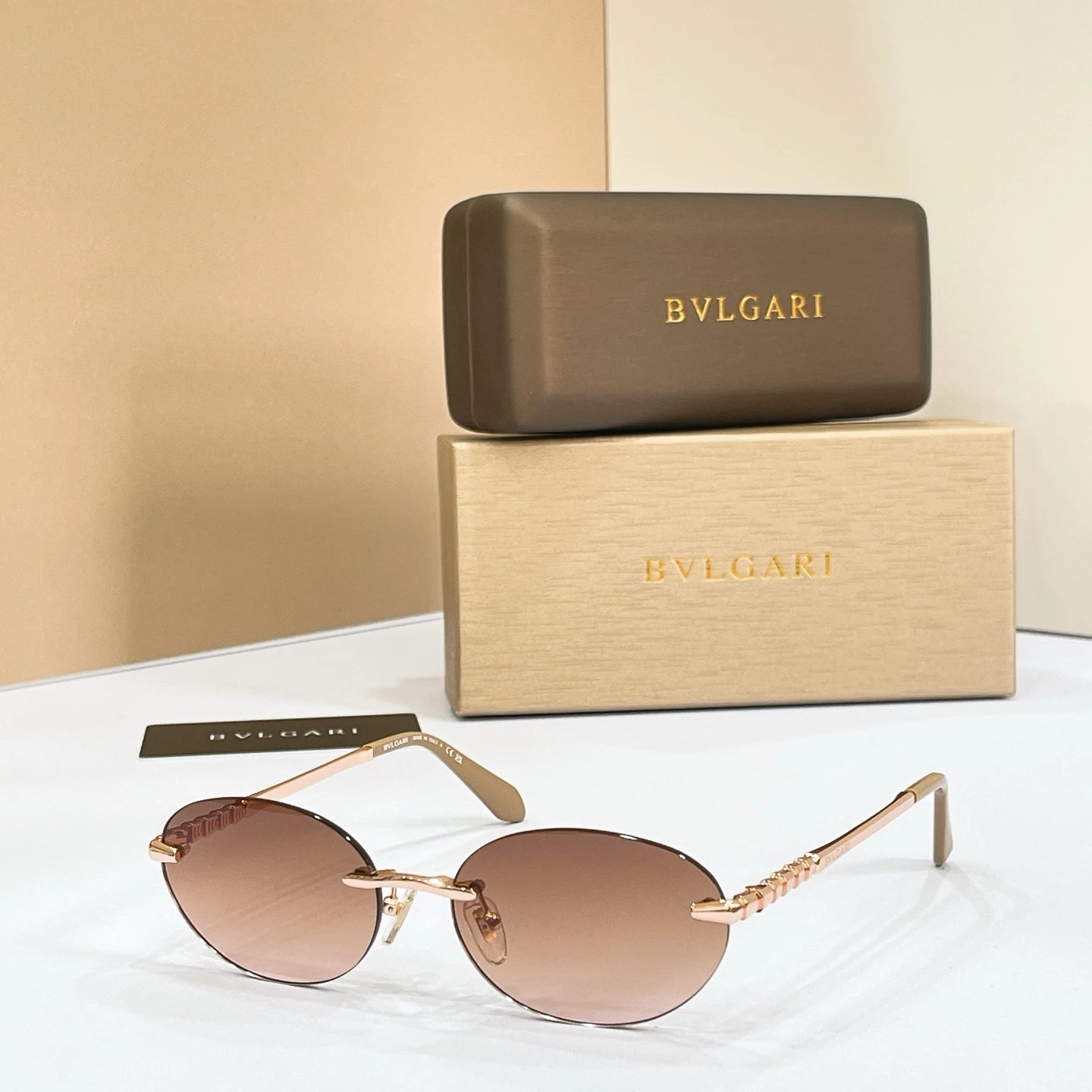 Bvlgari BV50070U Sunglasses 56-16-145 Ver.B — photo 3