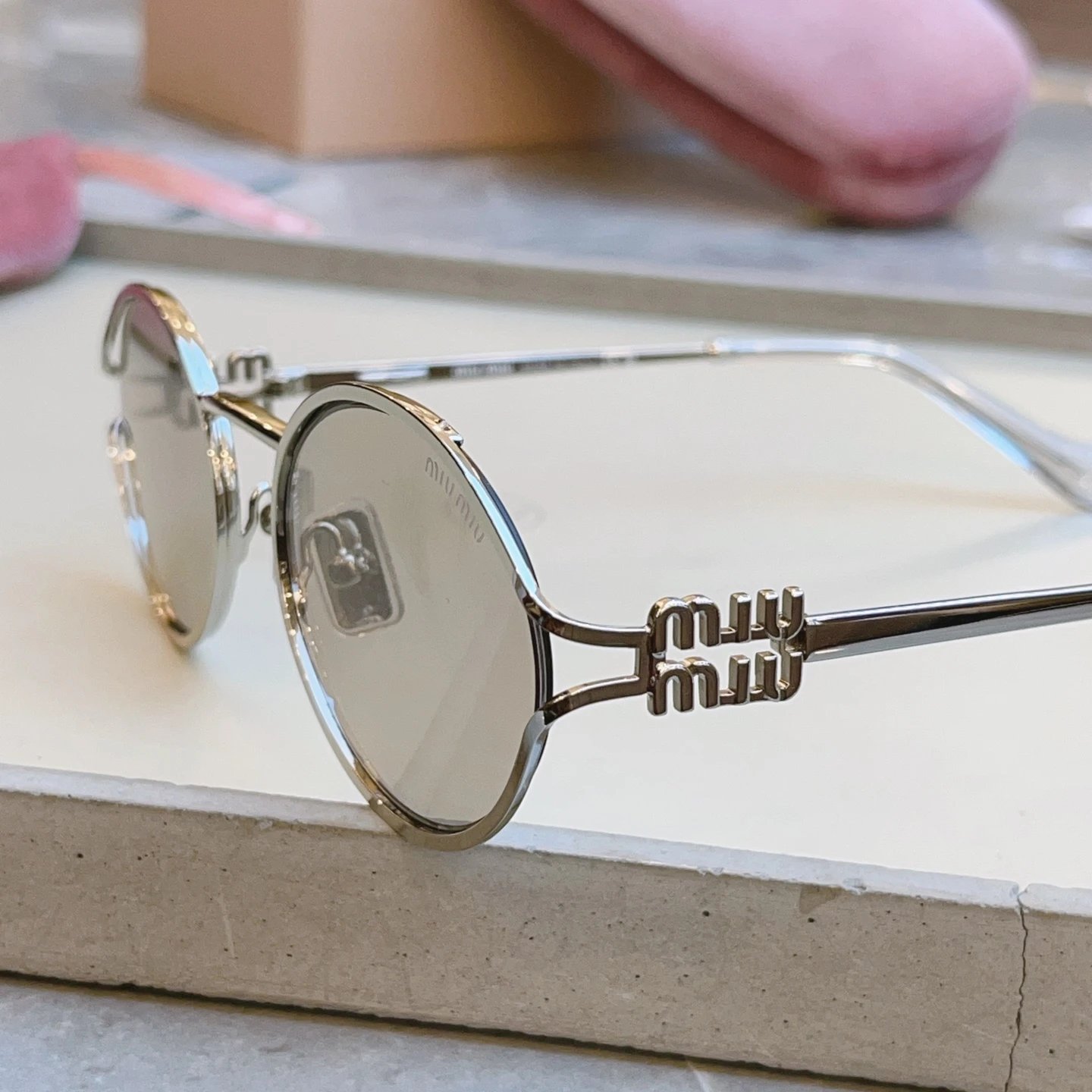 Miu Miu Sunglasses Ver.B — photo 9