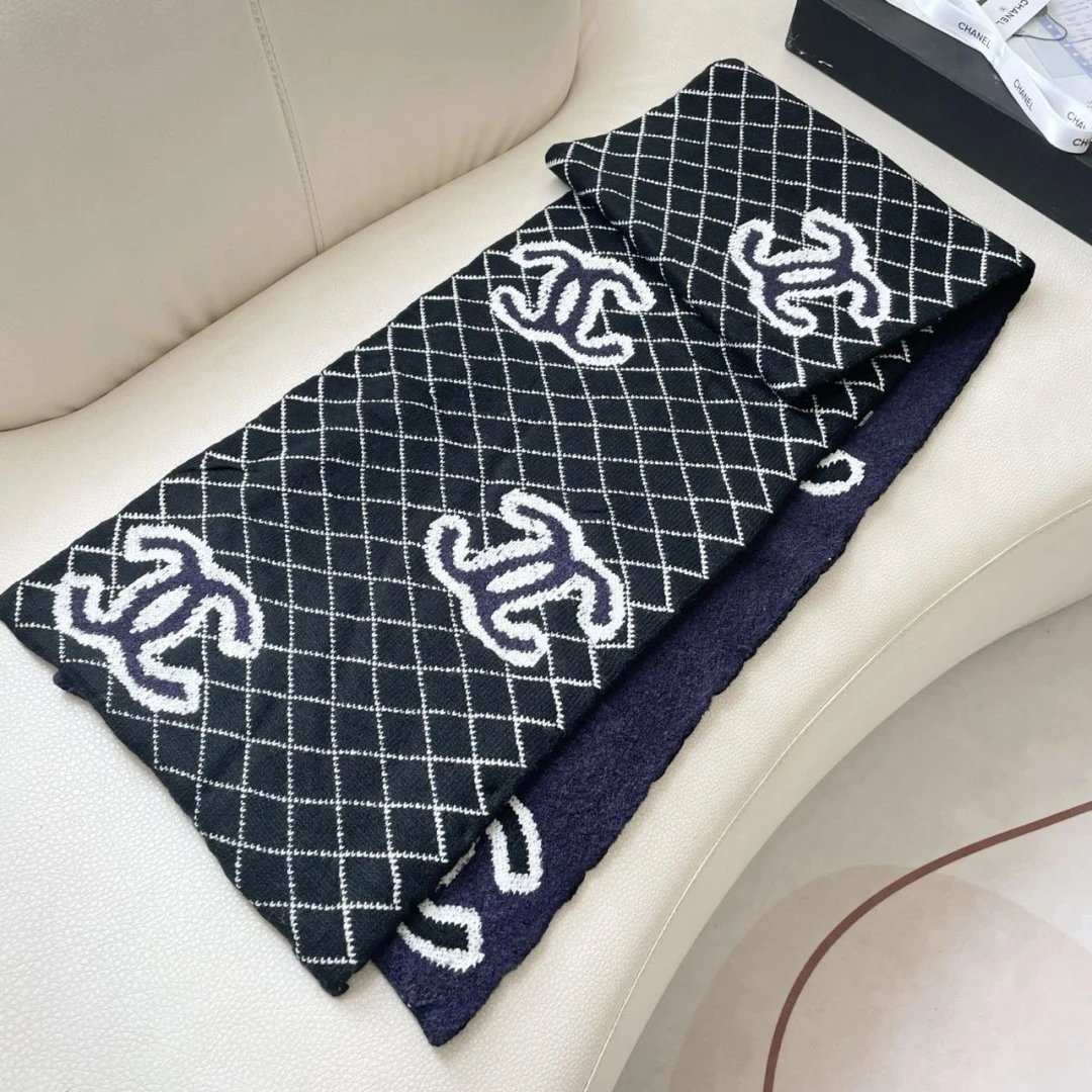 Chanel Cashmere Scarf Ver.E — Photo 7