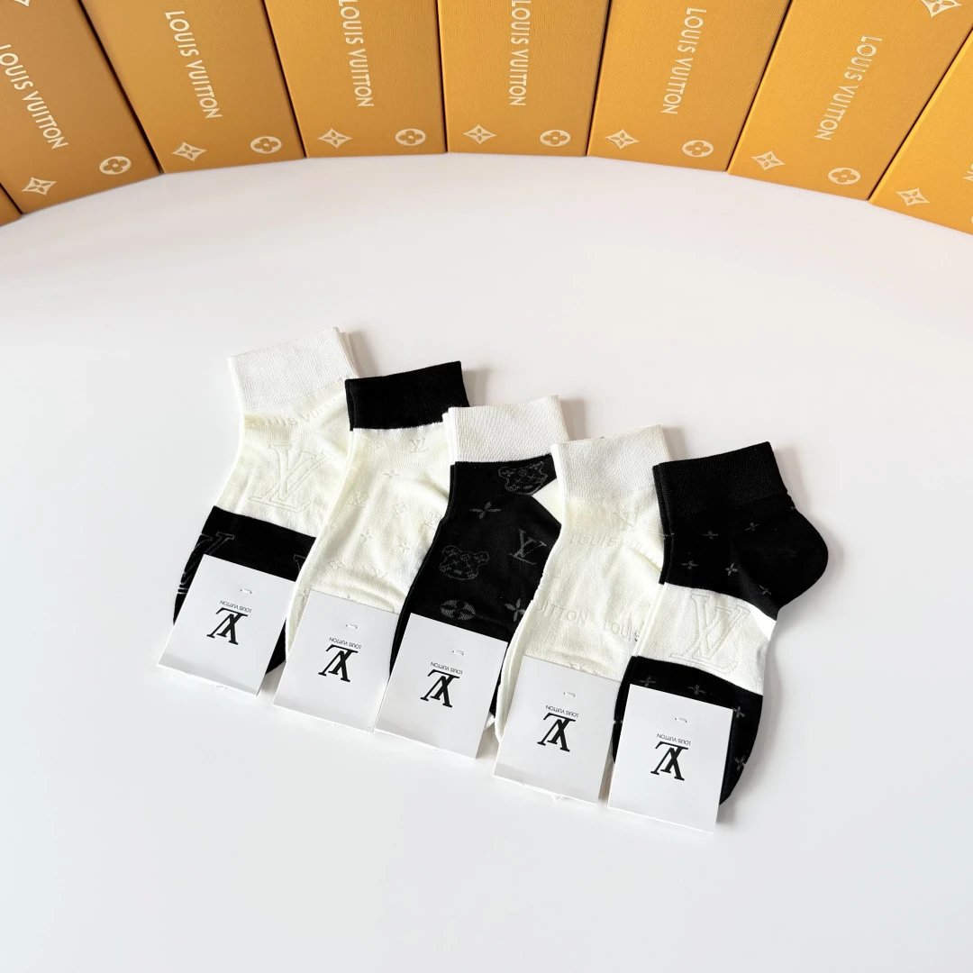Louis Vuitton Quarter Socks 5-Pair Box Ver.C — photo 9
