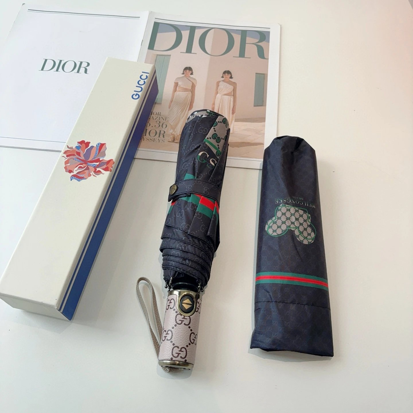 Gucci UV Protection Folding Umbrella Ver.D — Photo 2