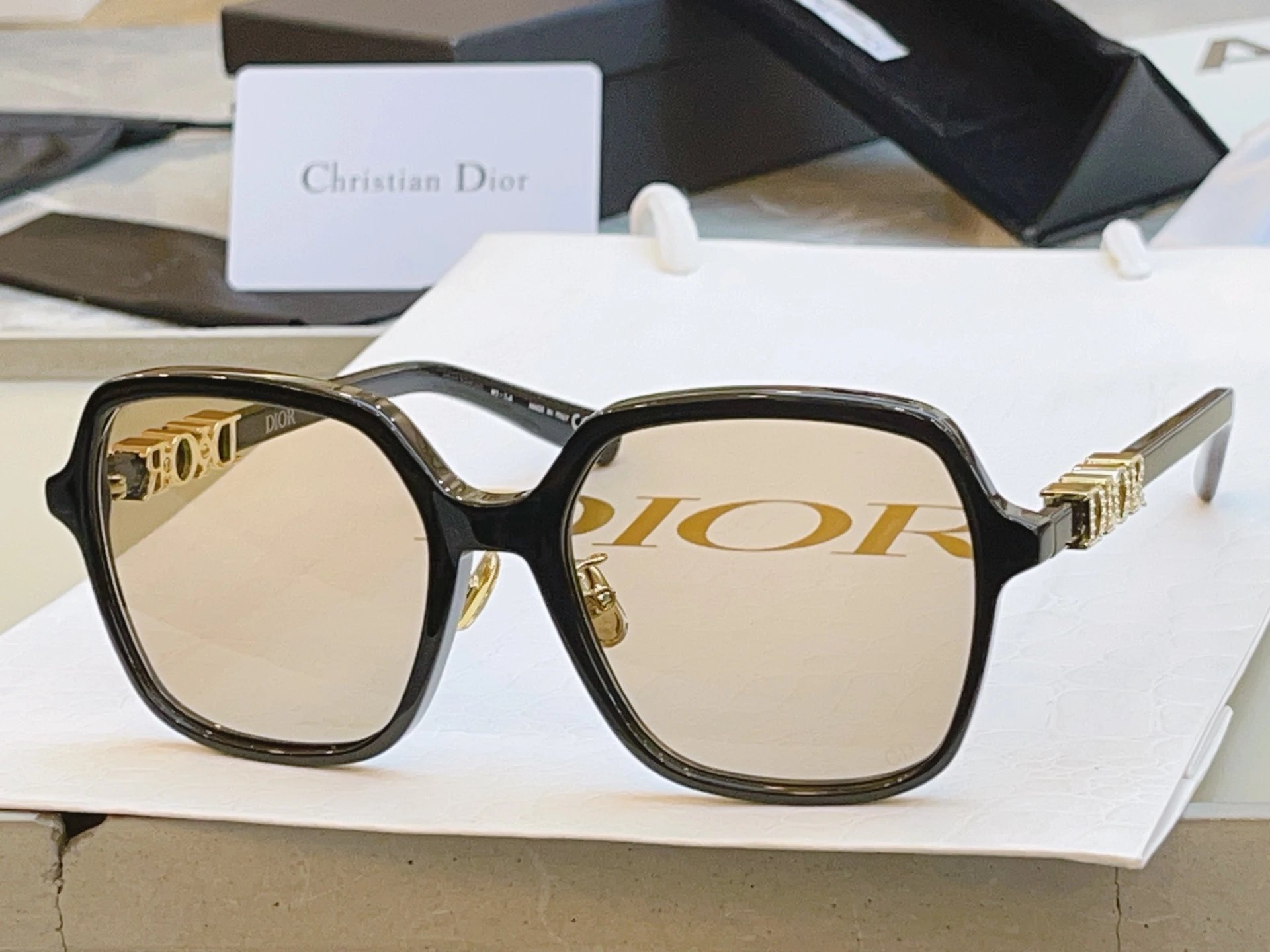 Dior Sunglasses Ver.B — photo 3