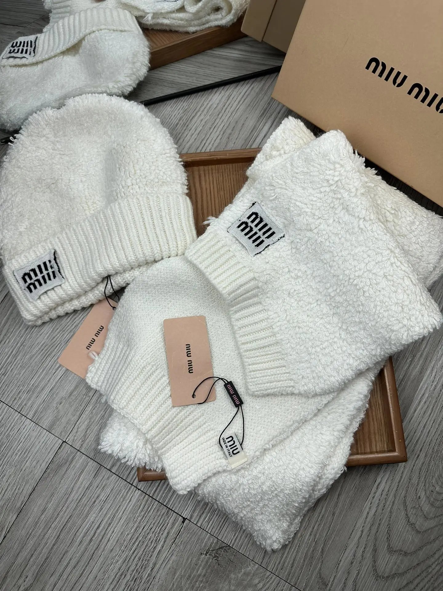 Miu Miu Wool Rabbit Fur Scarf & Hat Set Ver.A — Photo 4