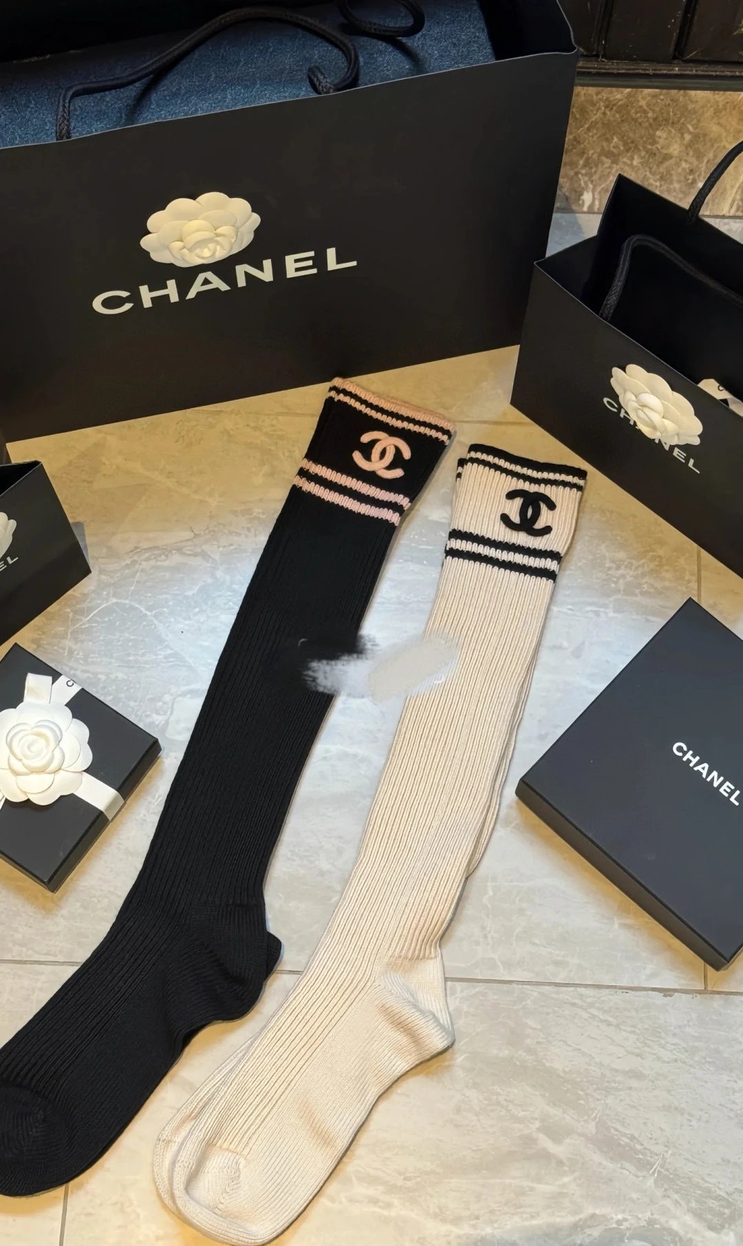 Chanel Cashmere Socks 5-Pair Box Ver.A — photo 2