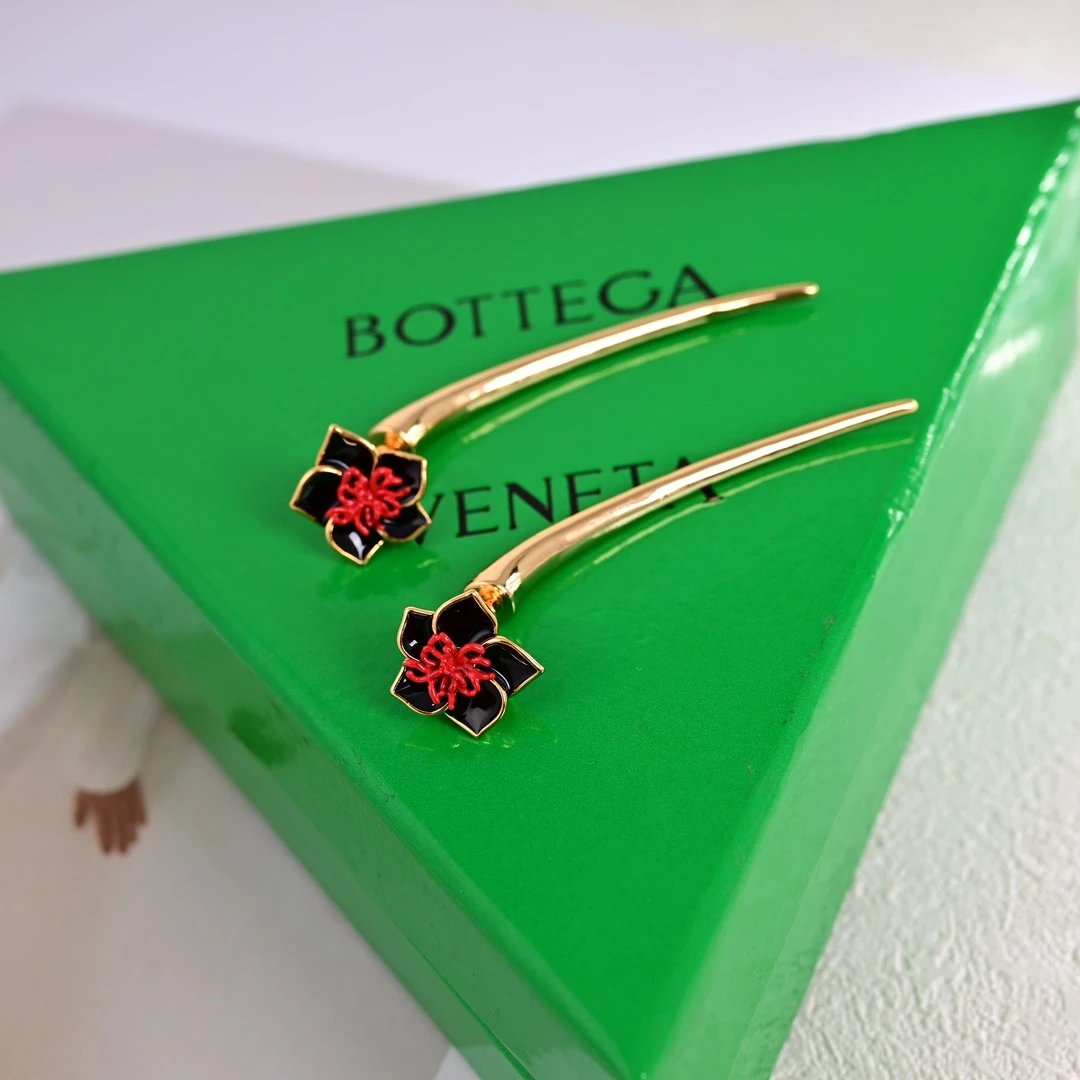 Bottega Veneta Earrings Ver.C — QC