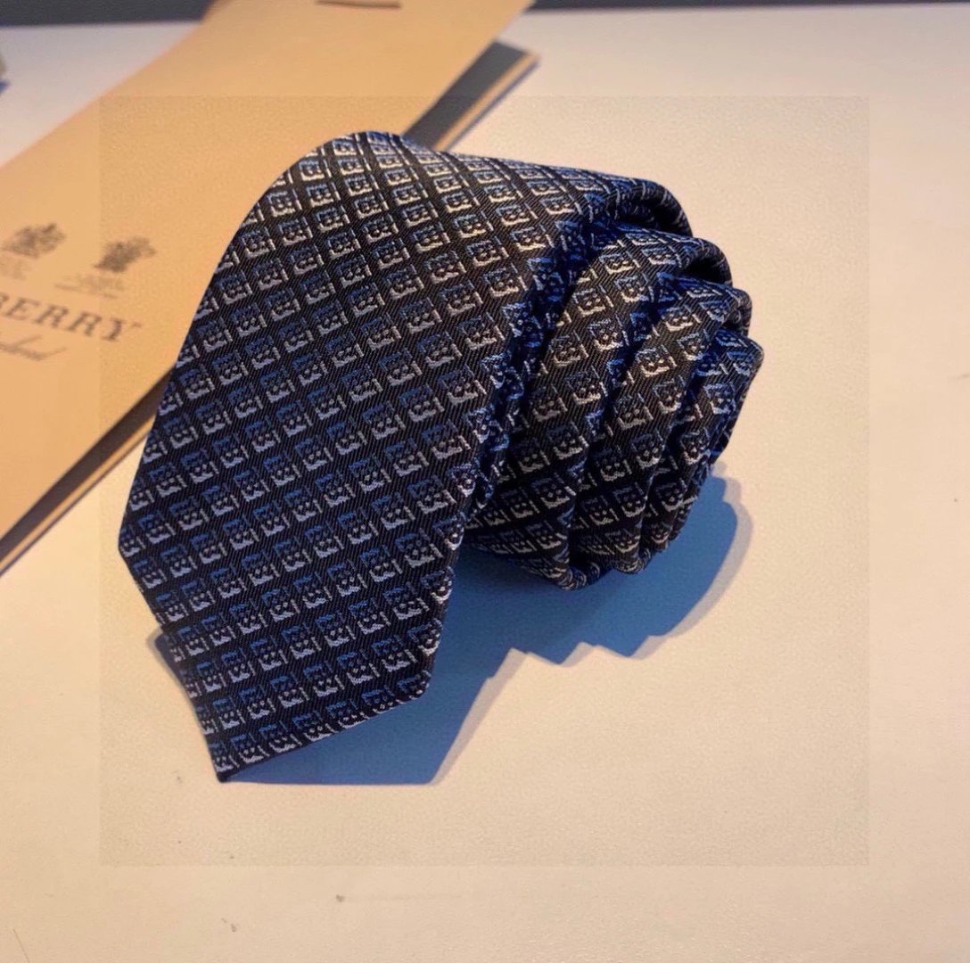 Burberry Silk Tie Ver.A — Photo 9