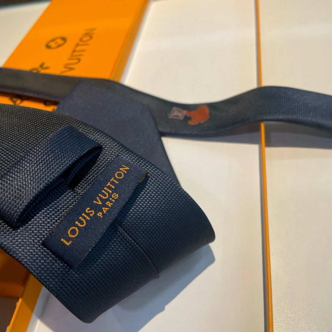 Louis Vuitton Silk Tie Ver.S — QC