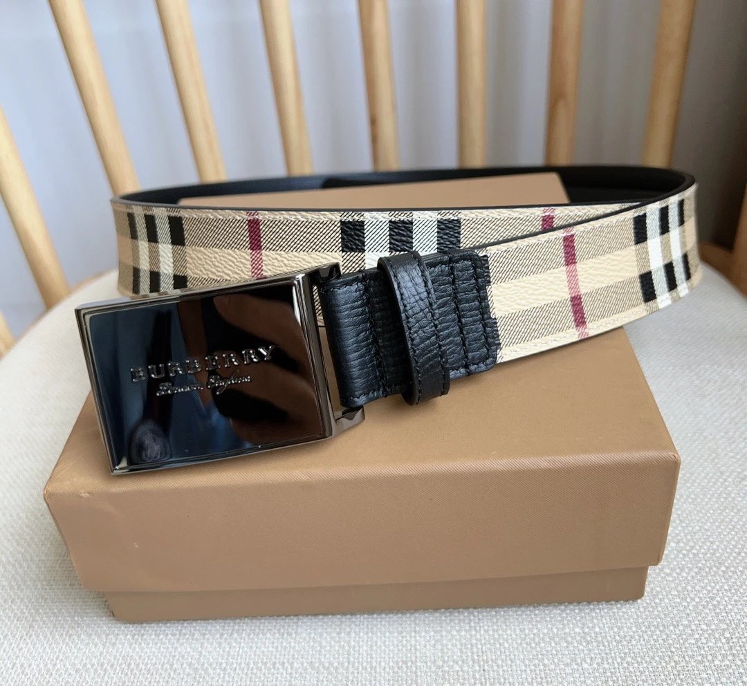 Burberry Reversible Belt — QC