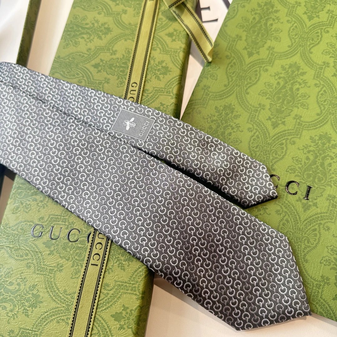 Gucci Silk Tie Ver.A — Zdjęcie 4