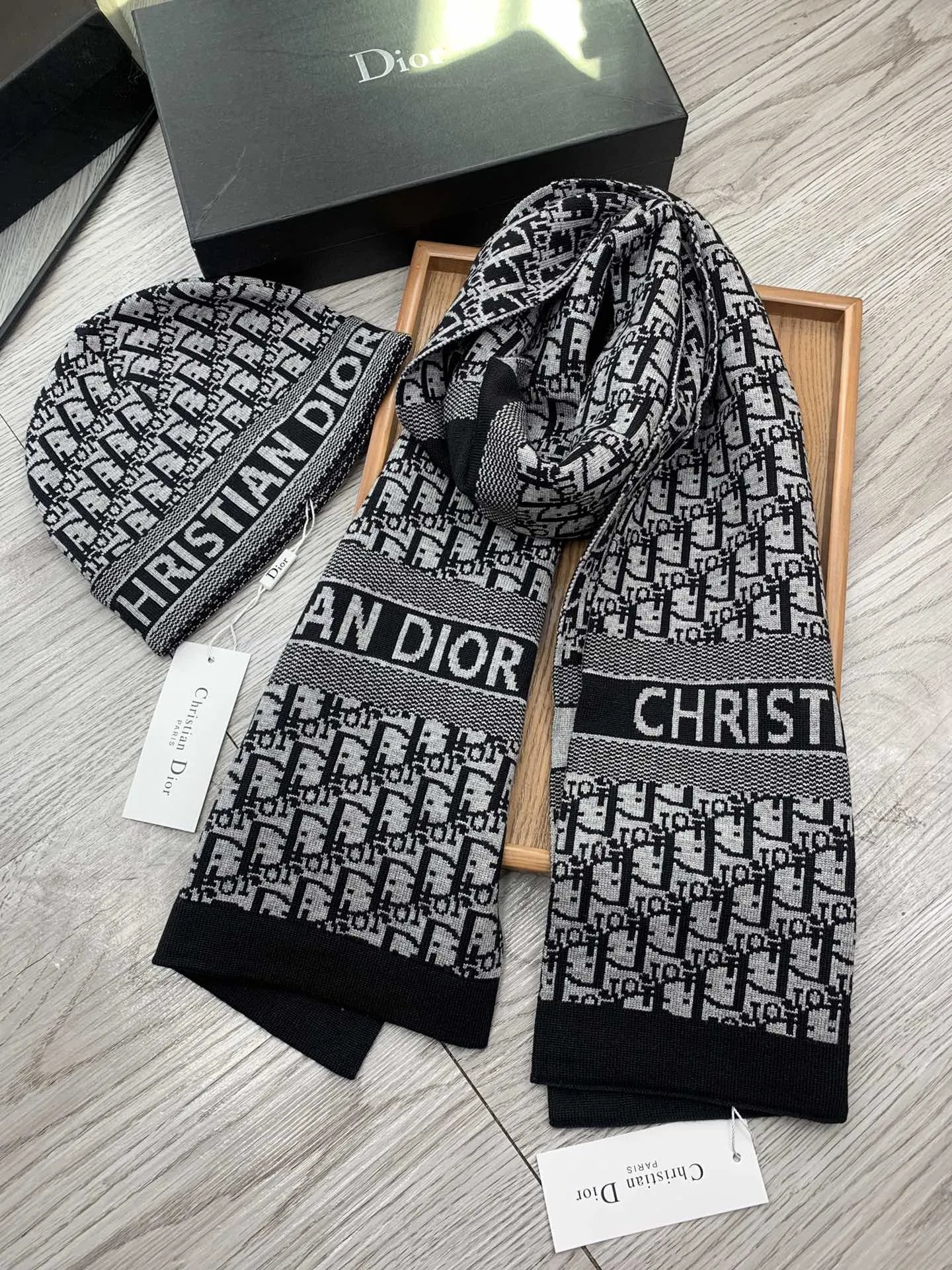Dior Wool Rabbit Fur Scarf & Hat Set Ver.A — Photo 5