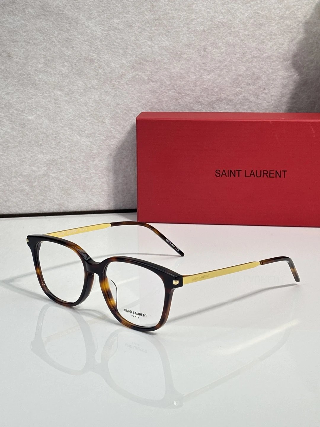 Saint Laurent SL648 Sunglasses 54-16-145 — photo 3