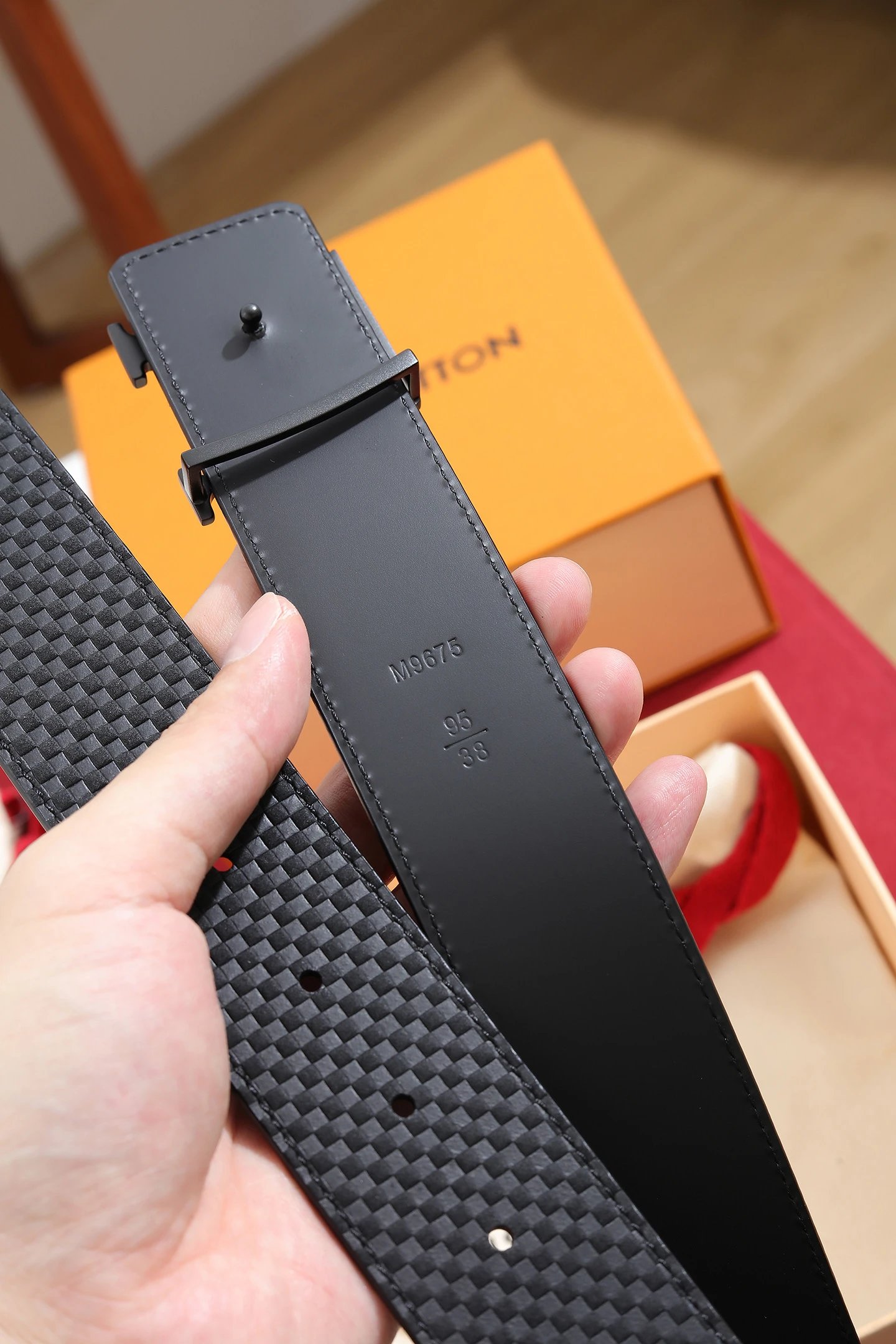Louis Vuitton Leather Belt Ver.B — QC
