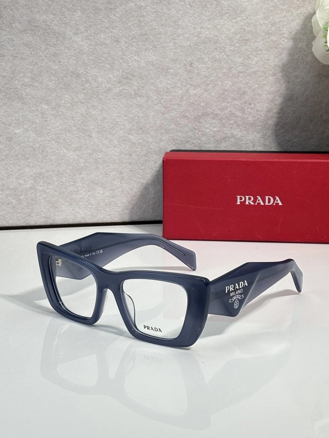 Prada PR 08YS Sunglasses 51-18-145 — photo 5