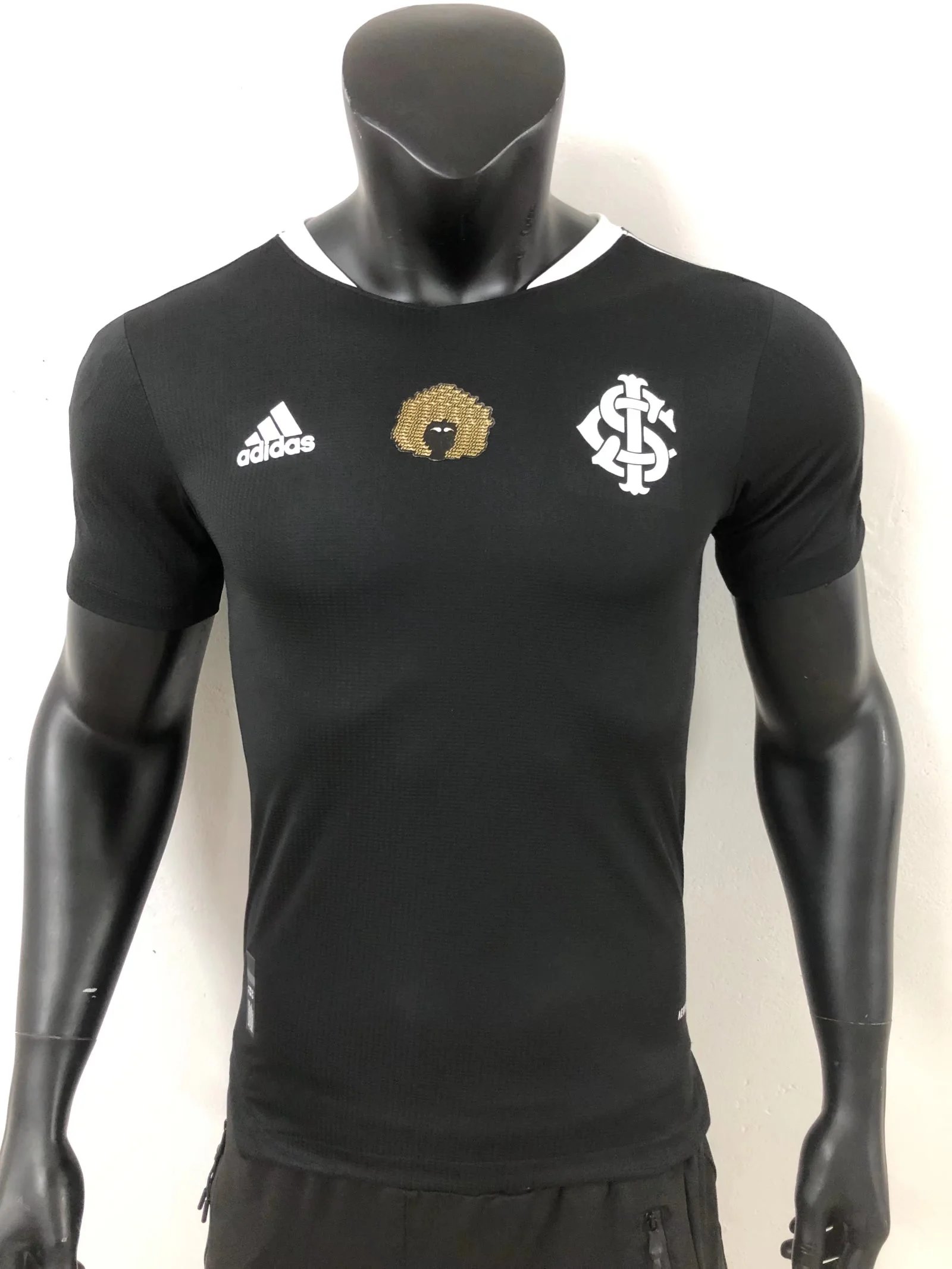 Internacional Sc Authentic 21/22 Jersey (Player Version) — QC