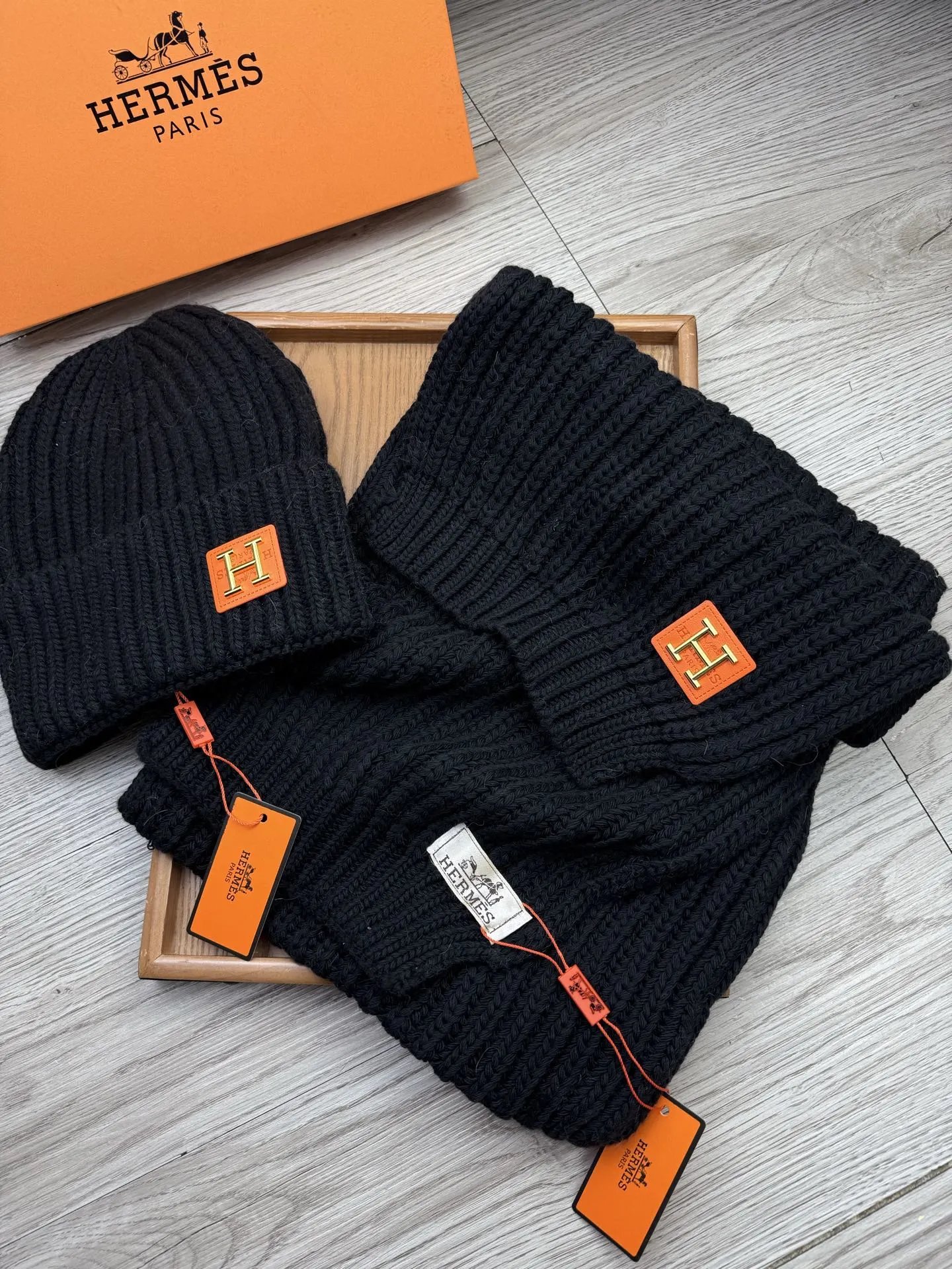 Hermes Wool Rabbit Fur Scarf & Hat Set Ver.A — Photo 5