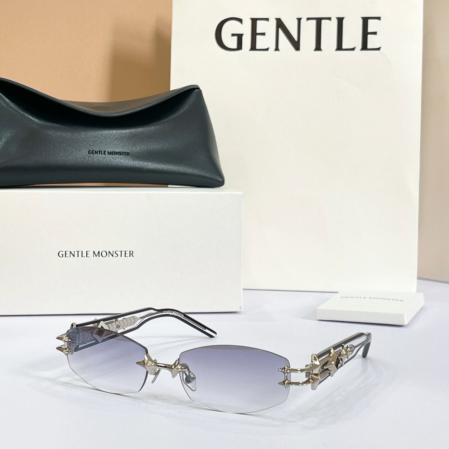 Gentle Monster MANIFESTO Optical Frame — Zdjęcie 3