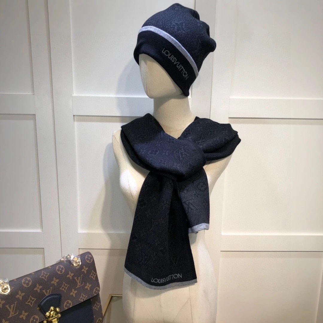 Louis Vuitton Wool Cashmere Scarf & Hat Set Ver.B — Photo 4