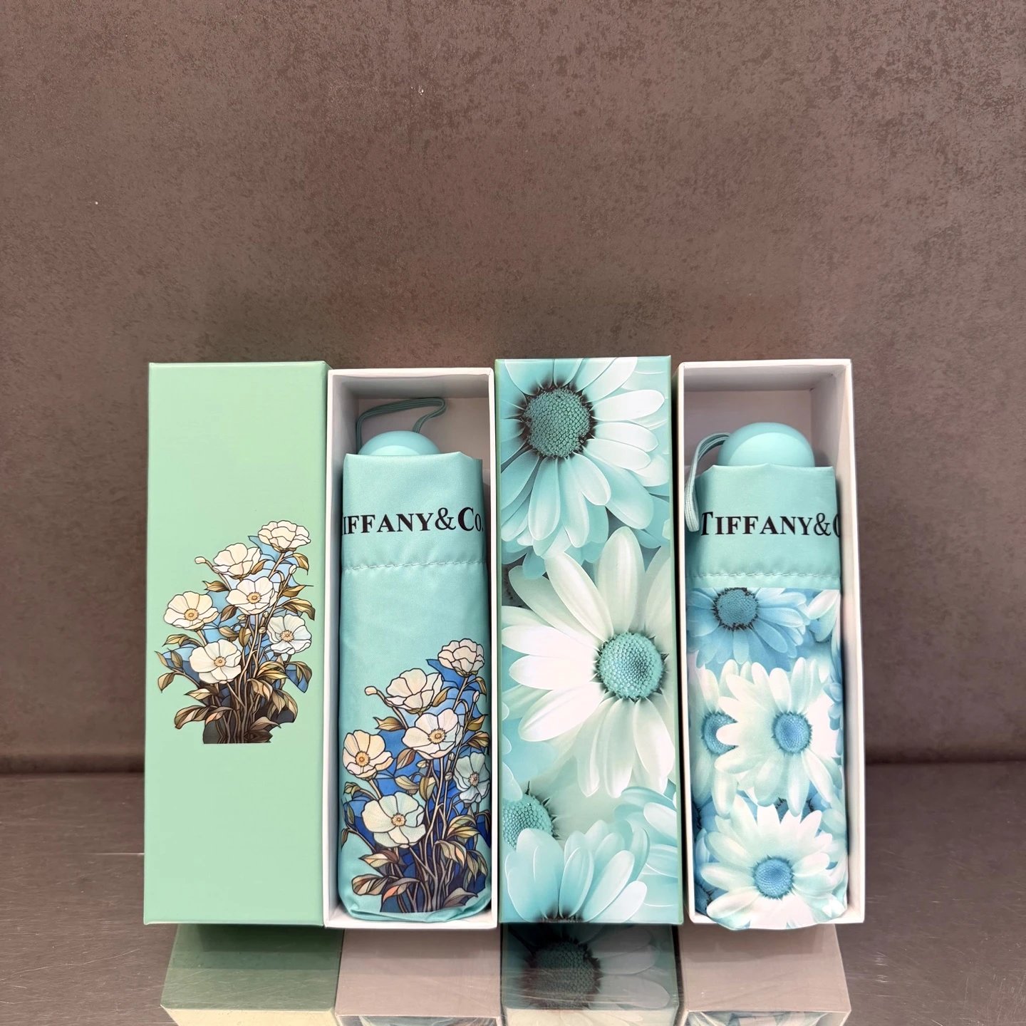 Tiffany UV Protection Folding Umbrella Ver.B — Photo 9