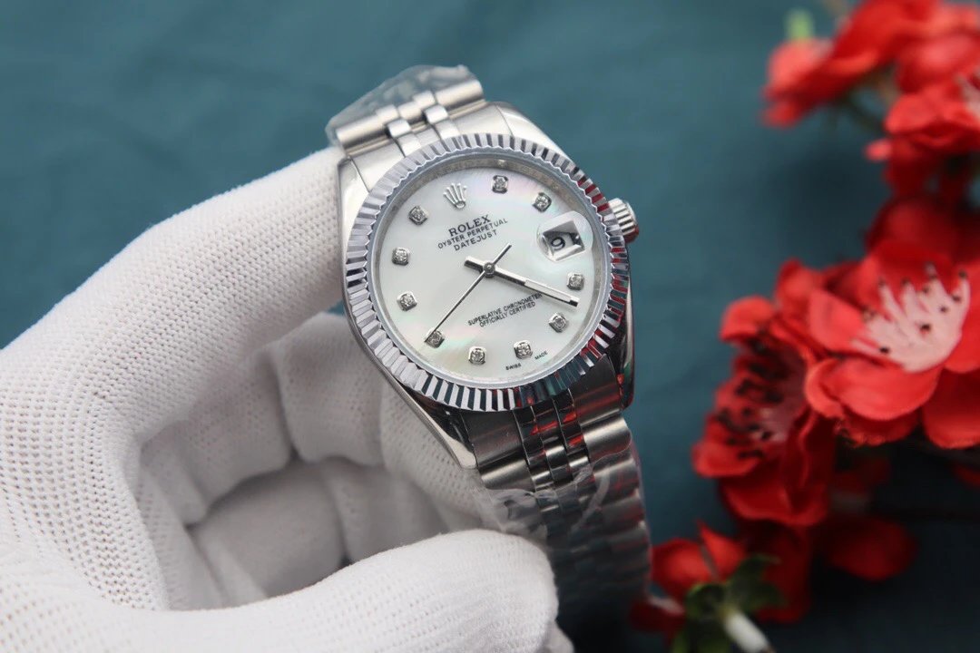 Reloj Rolex Datejust con bisel estriado y brazalete Jubilee de 41 mm Estilo 01