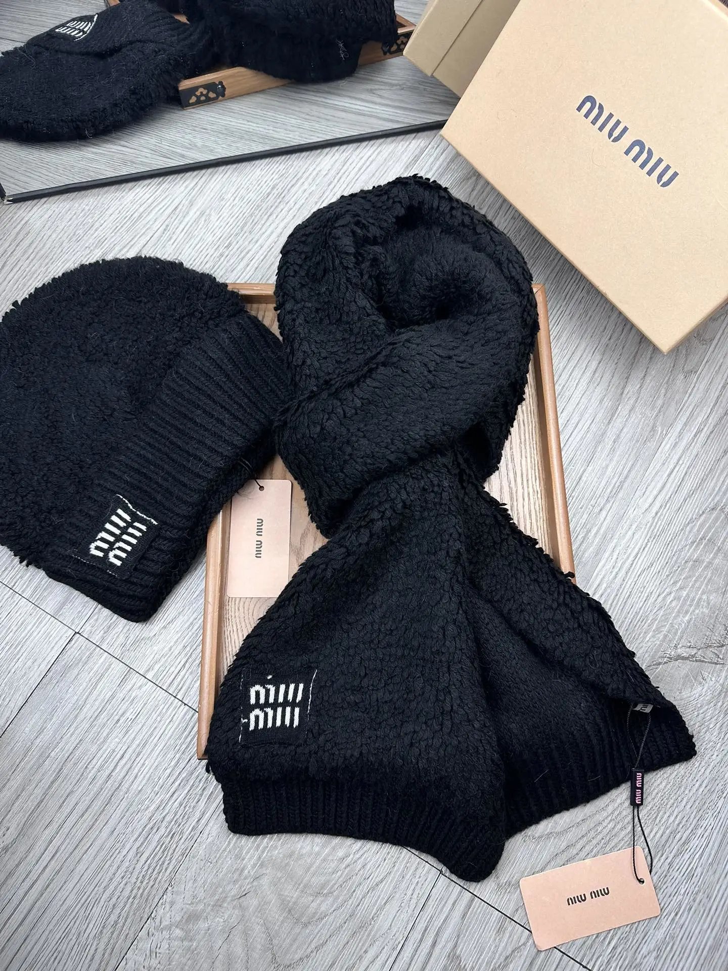 Miu Miu Wool Rabbit Fur Scarf & Hat Set Ver.D — Photo 8