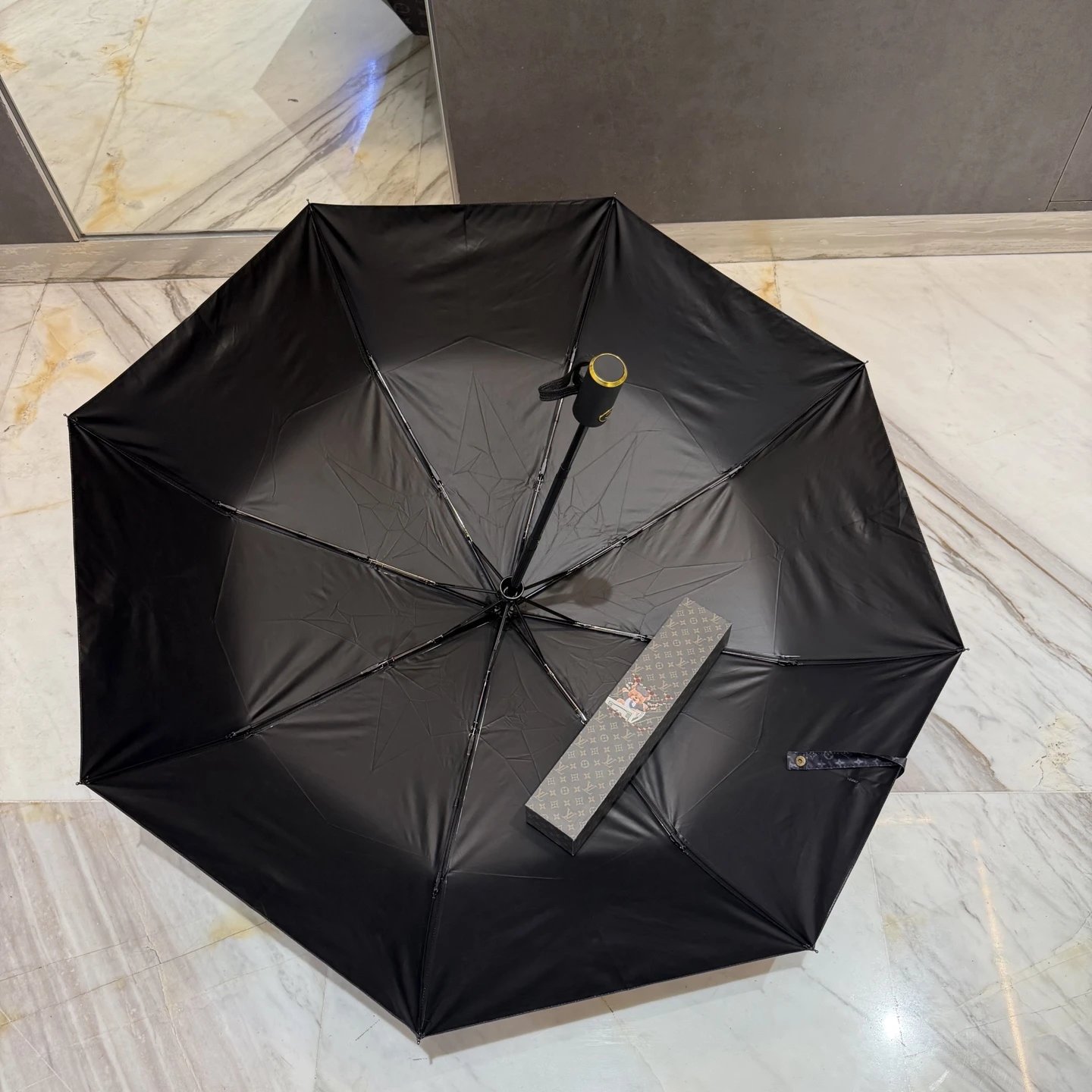 Louis Vuitton UV Protection Folding Umbrella Ver.C — Photo 6