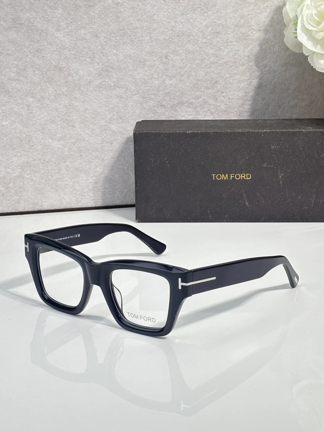 Tom Ford FT1154 Sunglasses 50-22-145 — Zdjęcie 2