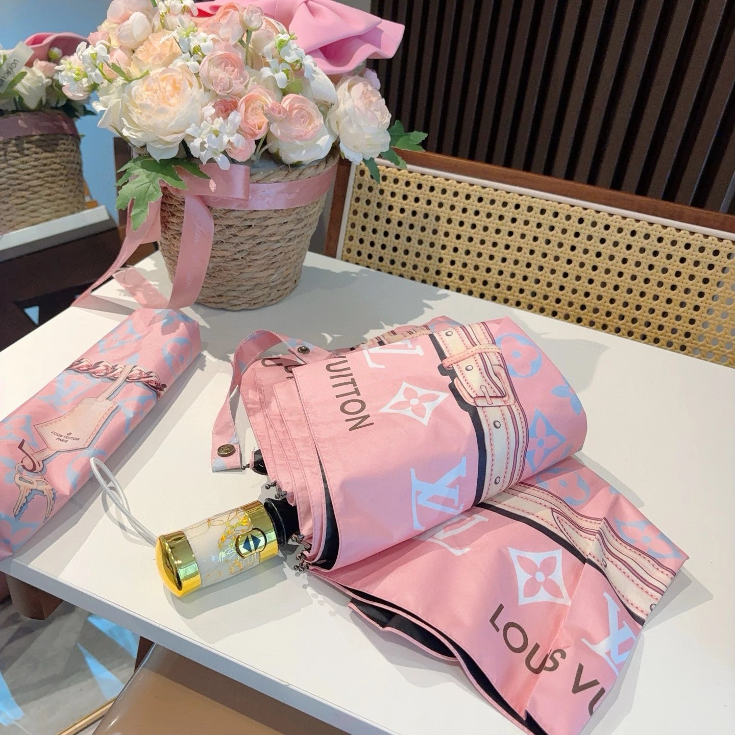 Louis Vuitton UV Protection Folding Umbrella Ver.I — Photo 6