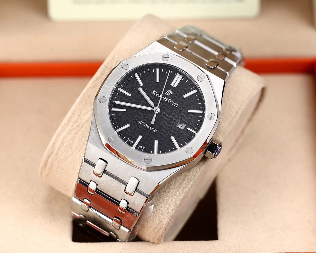 Audemars Piguet Royal Oak 15400 Automatic Watch 41mm — photo 3