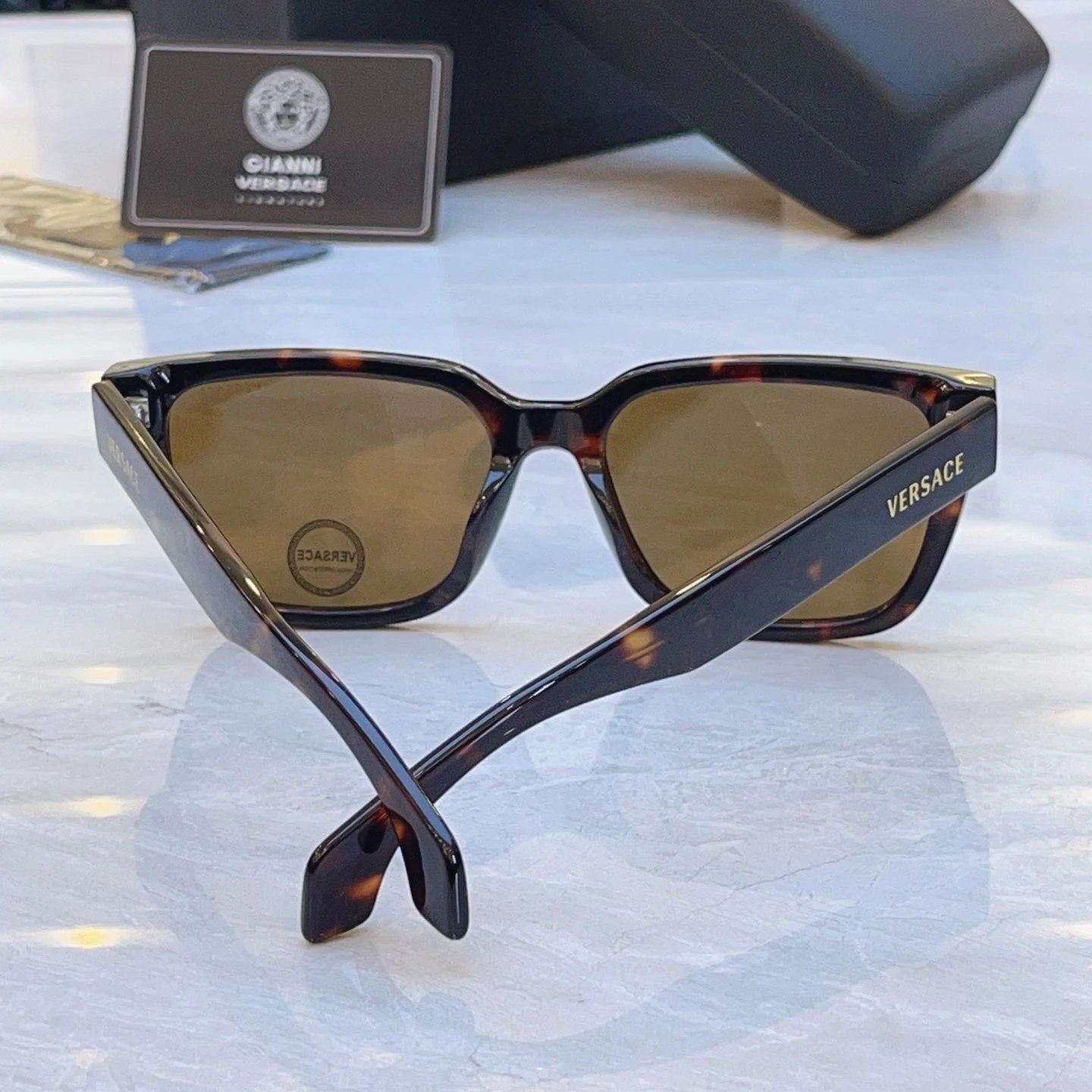 Versace VE 4513D Sunglasses 56-19-145 — Photo 9