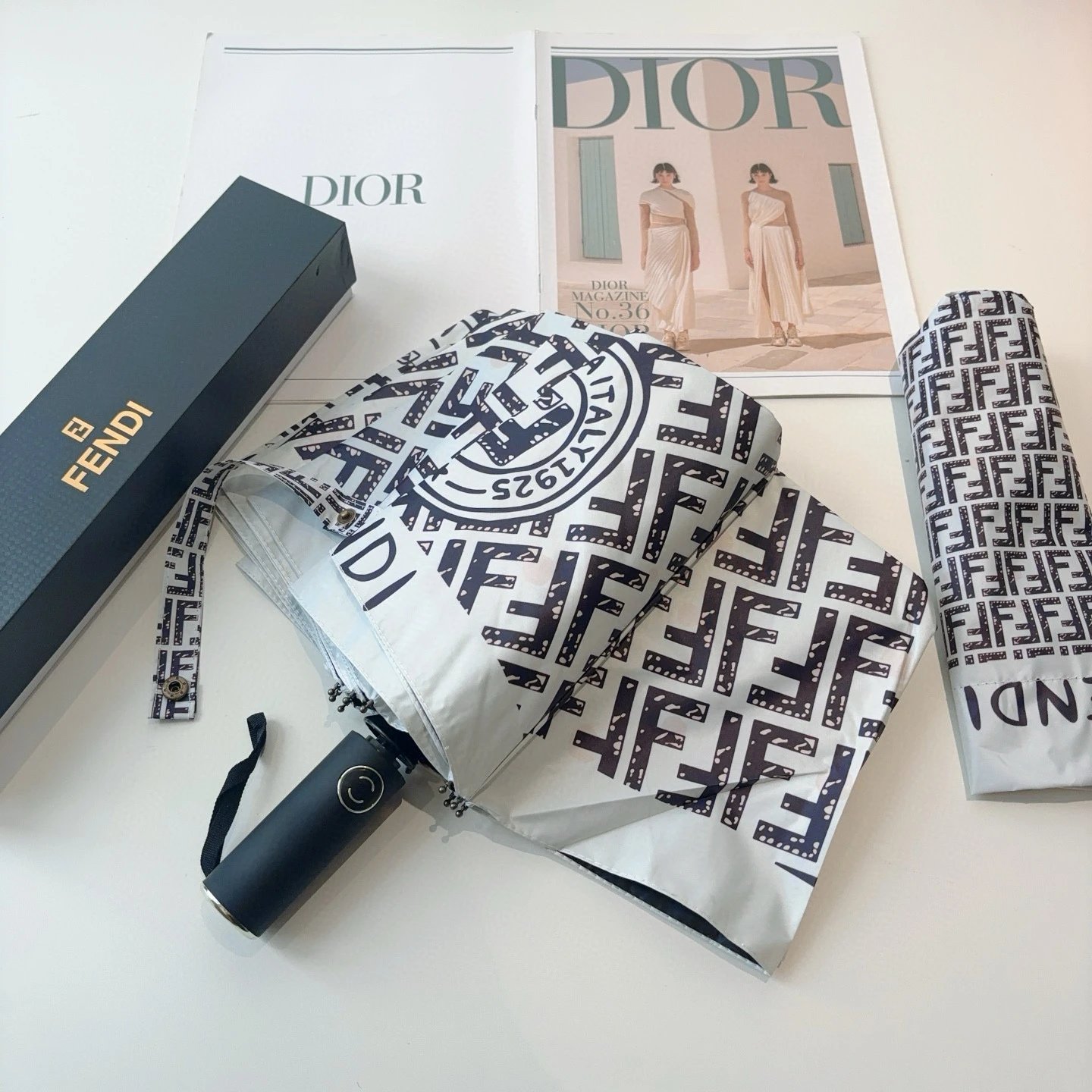 Fendi UV Protection Folding Umbrella Ver.G — Photo 6