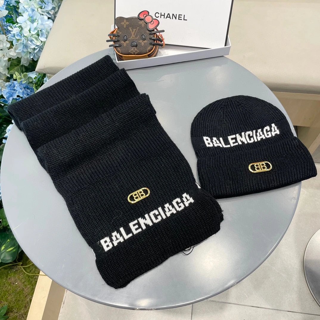Balenciaga Wool Rabbit Fur Scarf & Hat Set Ver.B — QC