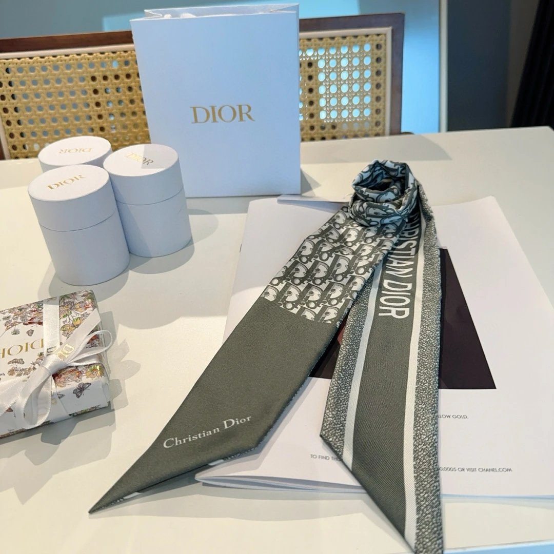 Louis Vuitton Silk Hair Ribbon Ver.F — QC