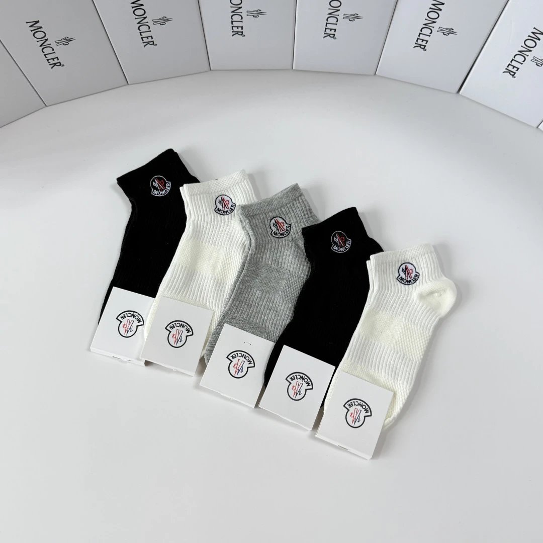 Moncler Embroidered Quarter Socks 5-Pair Box Ver.C — photo 8