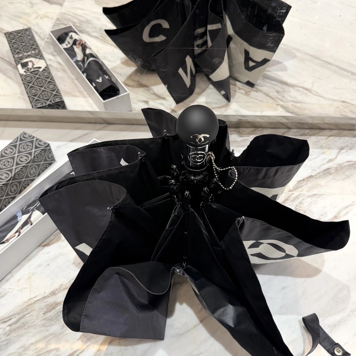 Chanel UV Protection Folding Umbrella Ver.I — Photo 5
