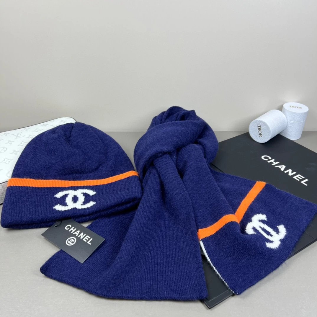 Chanel Scarf & Hat Set Ver.E — Photo 4