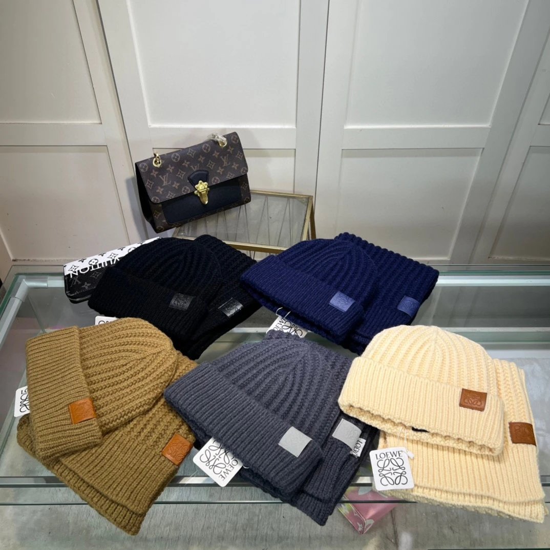 Loewe Scarf & Hat Set Ver.H — Photo 9