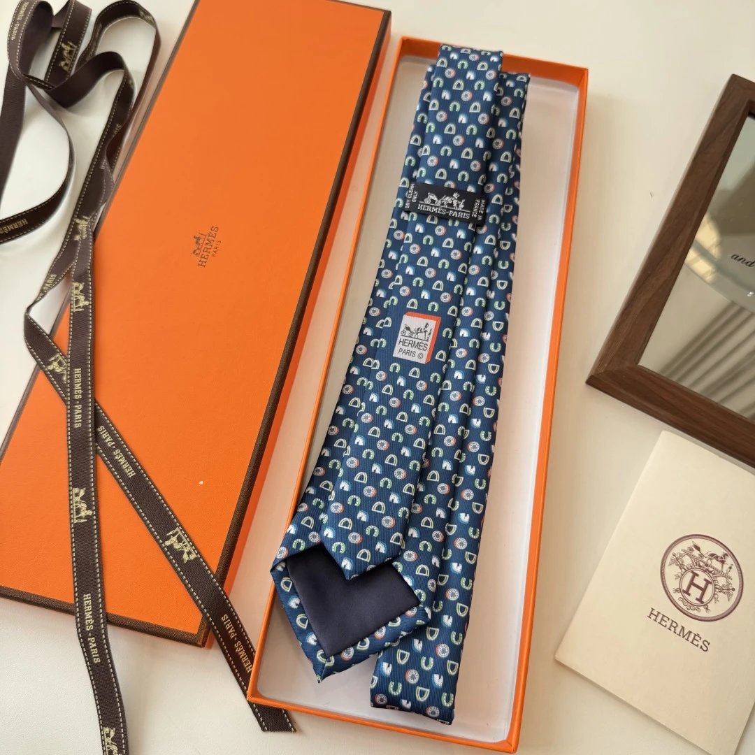 Hermes Silk Tie Ver.J — Photo 4