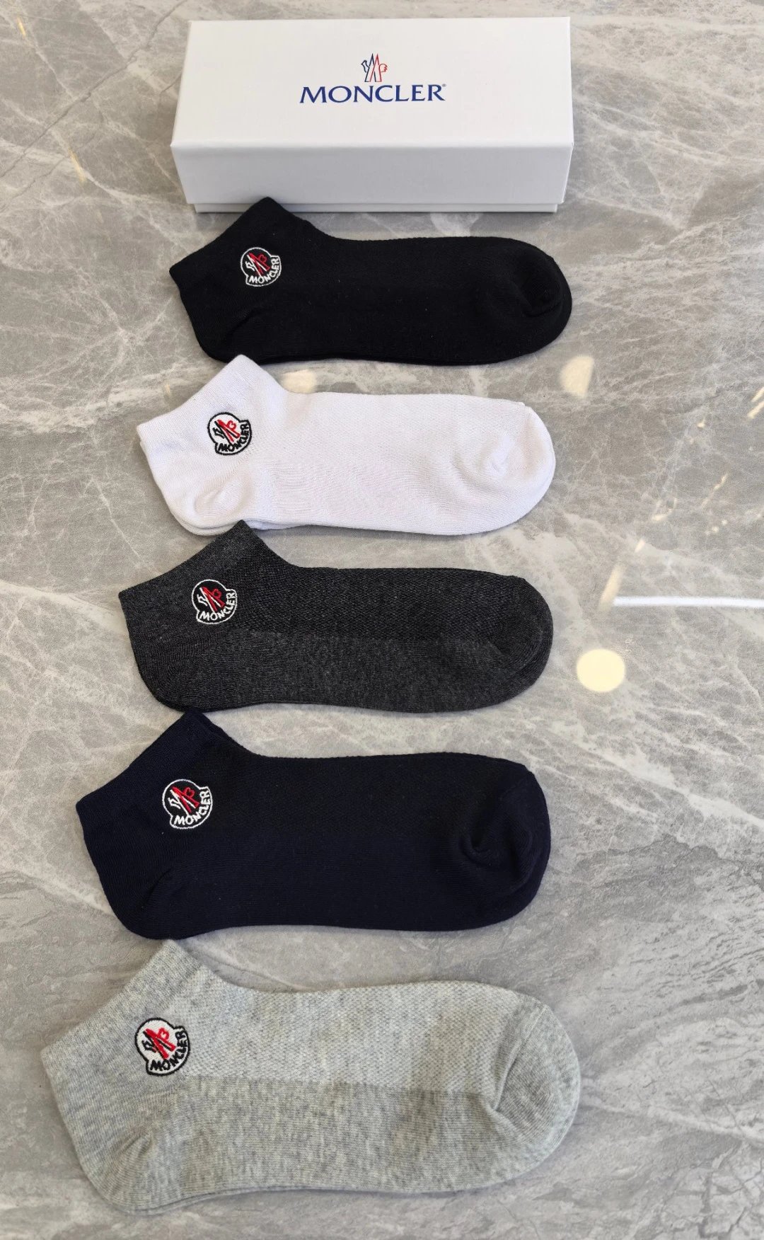 Moncler Embroidered Quarter Socks 5-Pair Box Ver.A — photo 8