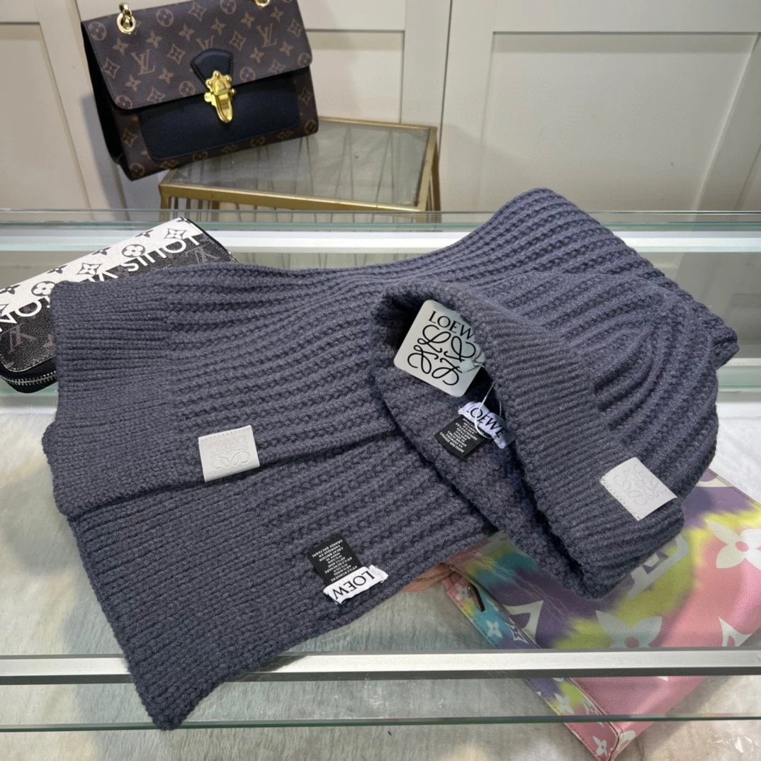 Loewe Scarf & Hat Set Ver.H — QC