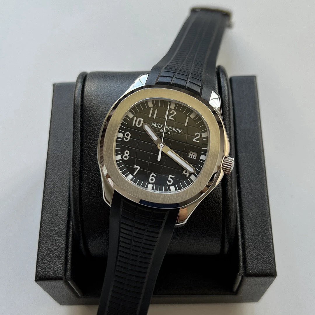 Patek Philippe Aquanaut Automatic Watch Ver.B — photo 3