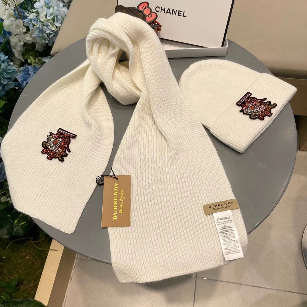 Burberry Scarf & Hat Set Ver.C — Photo 6