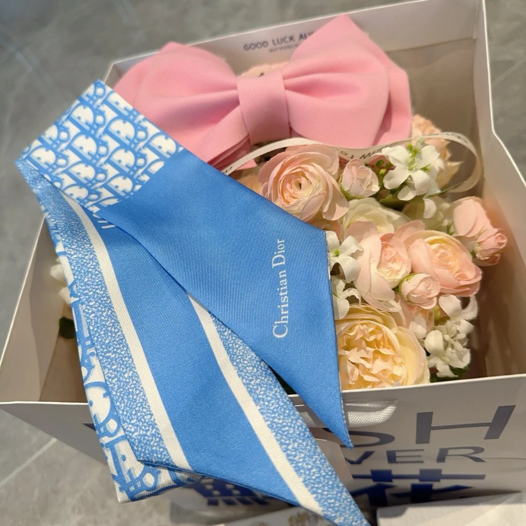 Louis Vuitton Silk Hair Ribbon Ver.G — QC